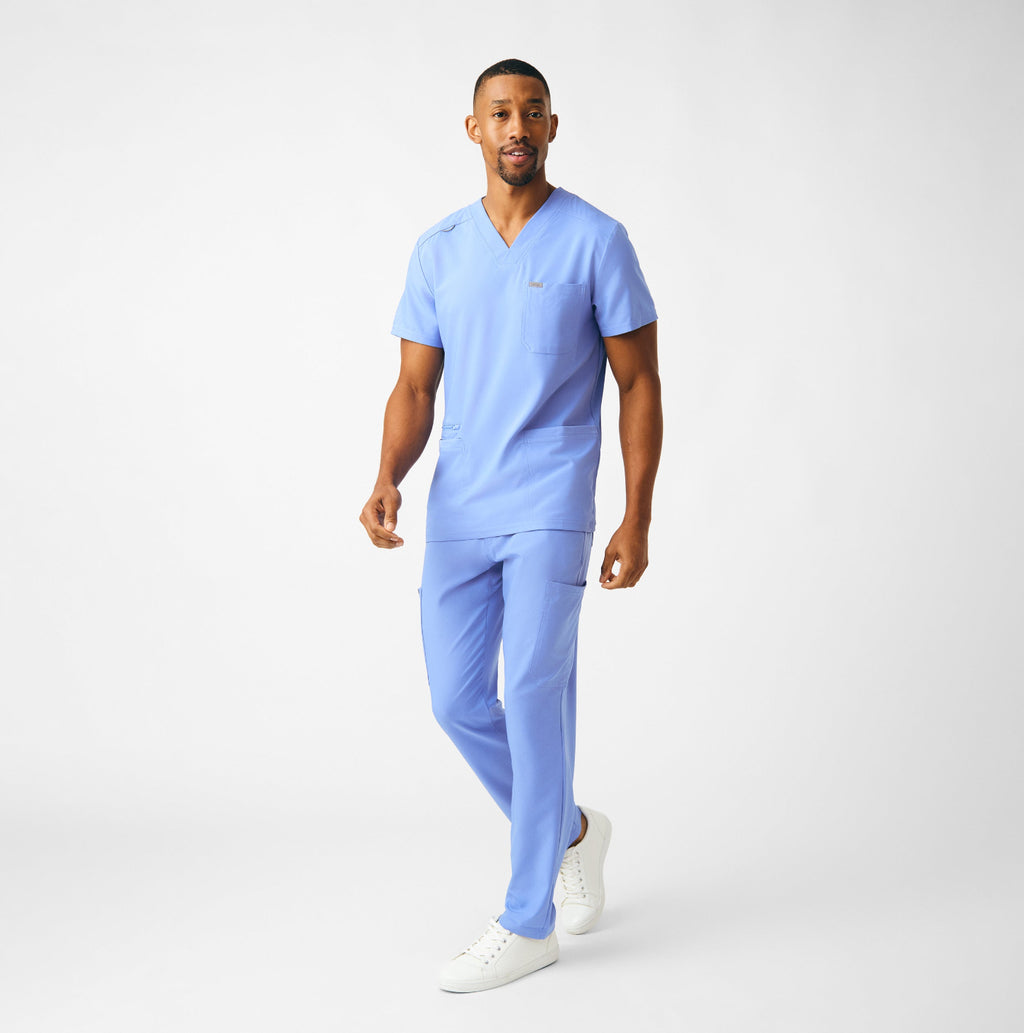 Landau Forward Men's 4-Pocket V-Neck Scrub Top Ceil
